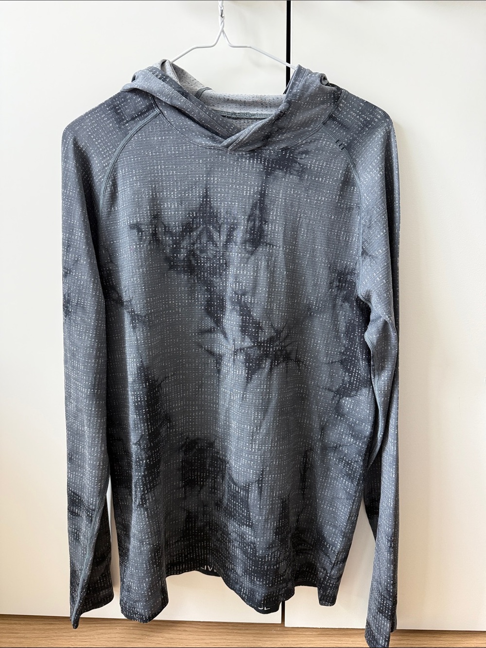 Men's Long-Sleeve Hooded Performance Shirt - Gray lululemon